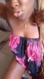 chocolate261 webcam model stream image