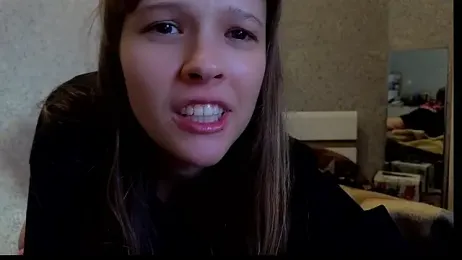 DemiDee webcam stripchat model stream image