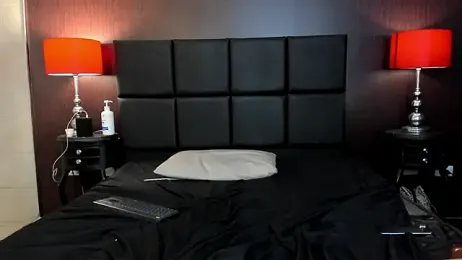 TomAndGia webcam model stream image