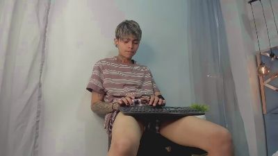 milofloyd webcam model stream image