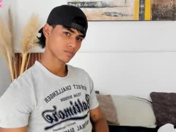 zander_2120 webcam model stream image