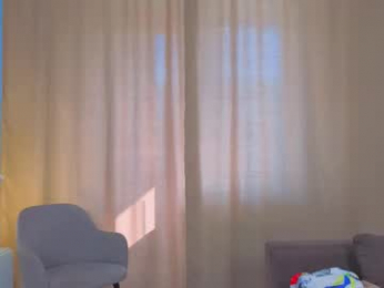 luvenianitschke webcam model stream image