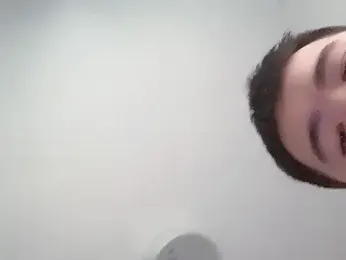 L1599520 webcam model stream image