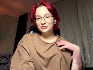 Slyvia Mcclellon webcam model stream image