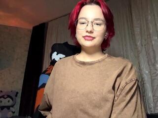 Slyvia Mcclellon webcam model stream image