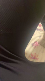 Labuta23 webcam model stream image