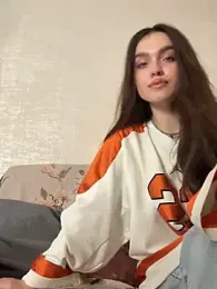 MayaGlow webcam stripchat model stream image