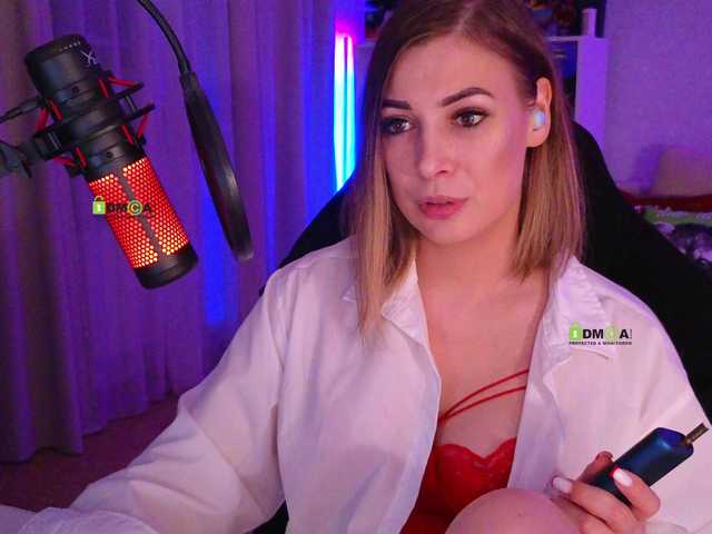 LadyLLS webcam model stream image