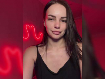 Klubnika13 webcam model stream image