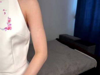 SweetiLun1 webcam model stream image