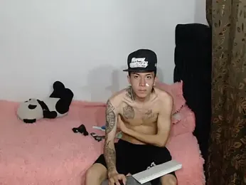 Kitty_and_jake webcam model stream image