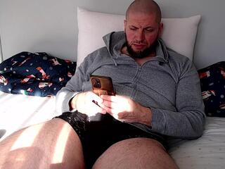 Gabriel Muscle webcam model stream image