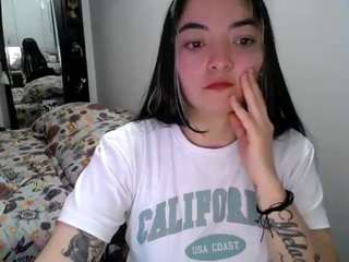 cameliasaenz webcam model stream image