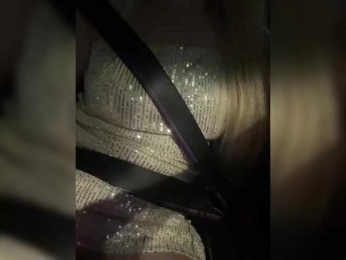 Sexamani webcam model stream image