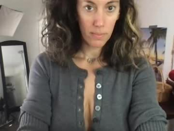 bonfirebonnie webcam model stream image