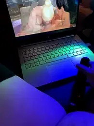 Raawrz webcam model stream image