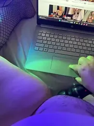 Raawrz webcam model stream image