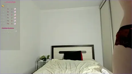 ellawesty webcam model stream image