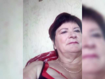Empresswoman webcam model stream image