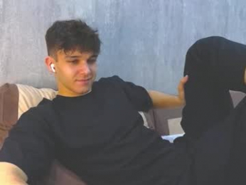 james_friends webcam chaturbate model stream image