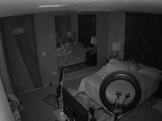 voyeurcam-casa-salsa-bedroom-4 webcam model stream image
