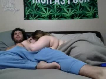 cheekychick420 webcam model stream image
