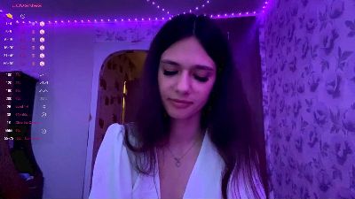 EmmaBellumsss webcam model stream image