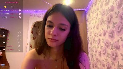 EmmaBellumsss webcam model stream image