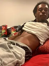 Tooreal187 webcam model stream image