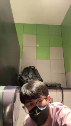 TwSg_BoiBoi webcam model stream image