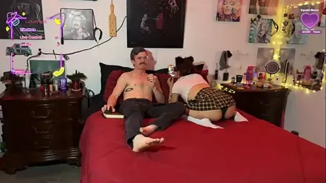 PeaksAndPleasure webcam model stream image