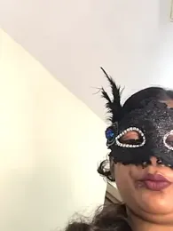 Family02 webcam model stream image