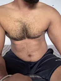 Bold_varun webcam model stream image