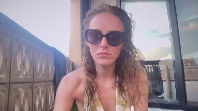 RosePale webcam model stream image