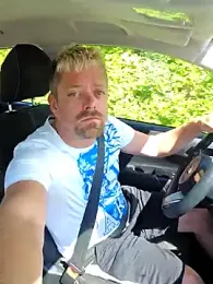 Trucker_Hunter webcam model stream image