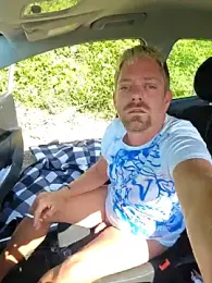 Trucker_Hunter webcam model stream image