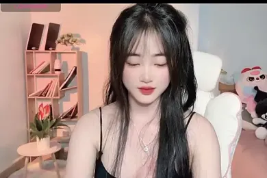 _Aimy_ webcam model stream image