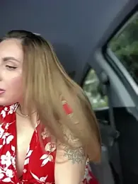 MilfNextDoor20 webcam model stream image