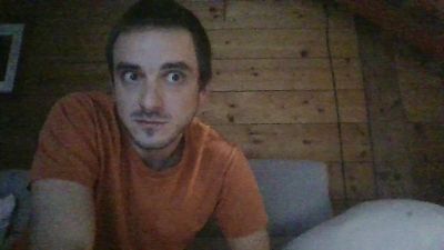 2FrenchsOpen webcam cam4 model stream image