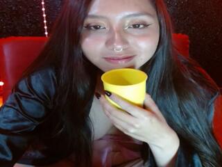 Estrella Tomson webcam model stream image