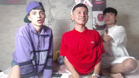 axel_milo_kairo_and_noa webcam model stream image