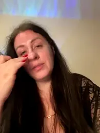 Evelinia webcam model stream image