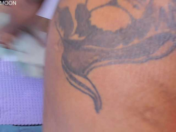 Gyda webcam model stream image