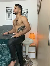 Maximiliano_ford webcam model stream image