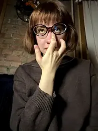 Only_April webcam model stream image