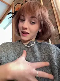 Only_April webcam model stream image