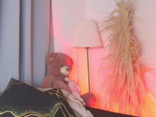 Amy Owen webcam model stream image
