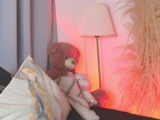 Amy Owen webcam model stream image