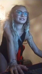 AlessiaCreed webcam model stream image