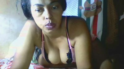 Navolona webcam model stream image